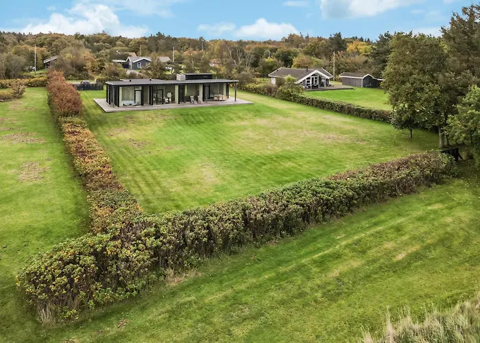 Сasa de vacaciones Front In *